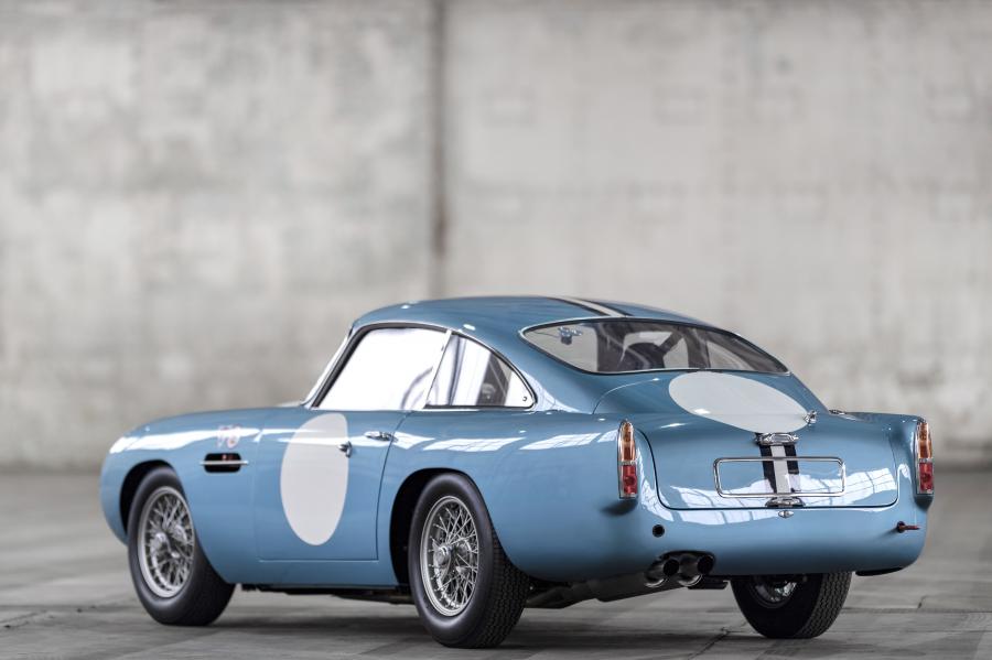  Aston Martin DB4 GT Continuation 2017 года  (UK) (фото 16 из 90)